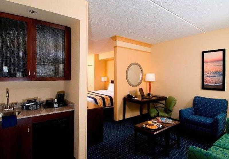 Springhill Suites Norfolk Old Dominion University Extérieur photo